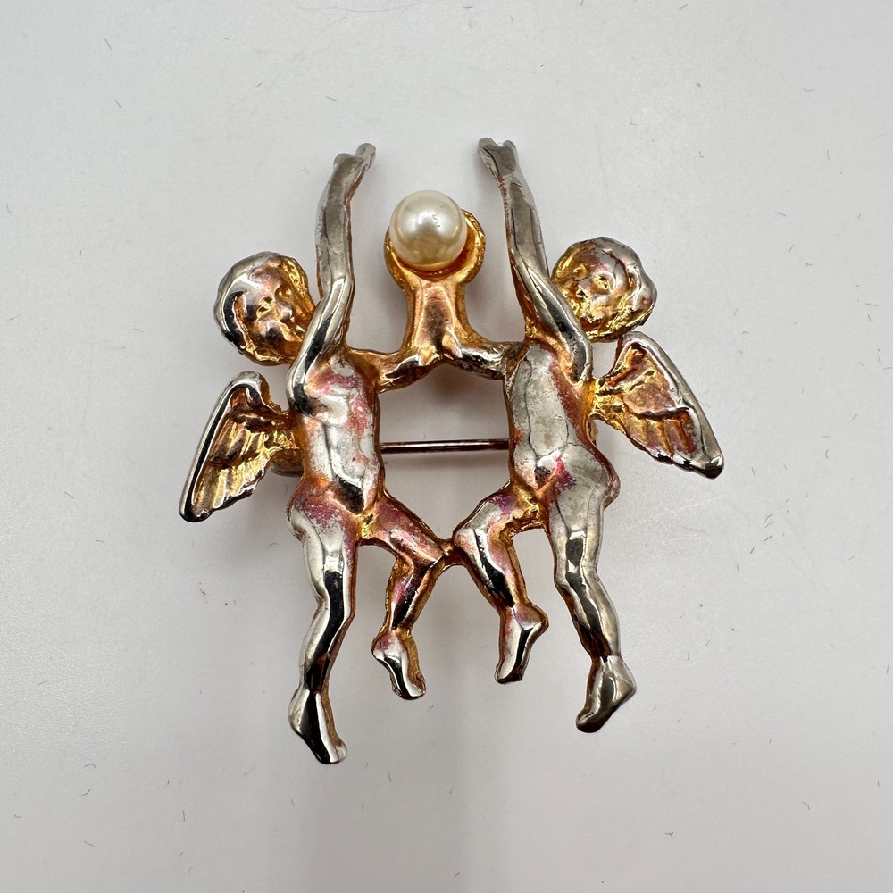 Vintage Y2K Gold Tone Cherub Angel Brooch Pin with Faux Pearls